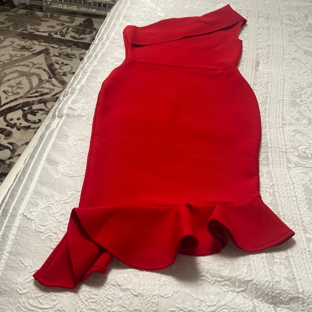 Lady in Red party dress
